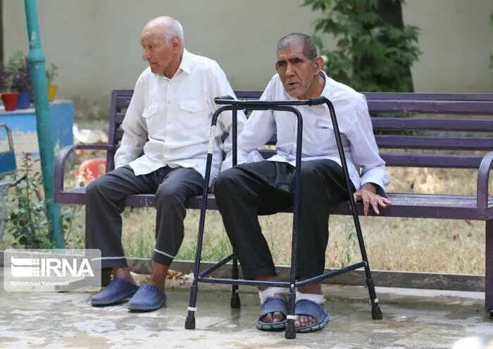 کمبود مراکز نگهداری سالمندان/۲۰ هزار سالمند در منزل خدمات می‌گیرند