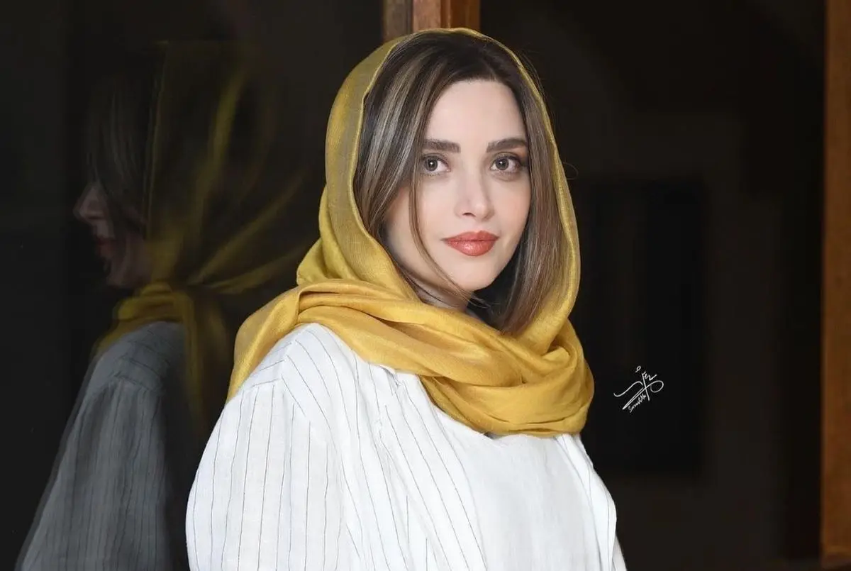 بهنوش طباطبایی در تولد 44 سالگی در کنار پدر و مادرش