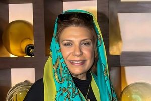 دورهمی چند هنرمند مشهور ایران در یک کافه 