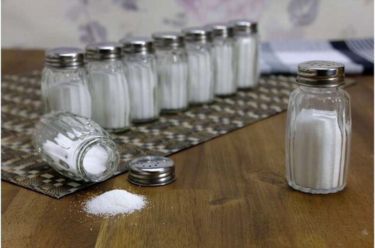 نمک اضافی چگونه به کلیه ها آسیب می زند