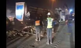 گرفتاری مردم در ترافیک ۱۵ کیلومتری آزادراه کرج/ ویدئو