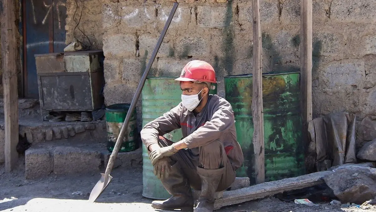 منتظر فقر بیش از ۵۰ درصد خانواده کارگران باشید