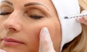 بروز چه علائمی بعد از بوتاکس یا تزریق ژل و فیلر خطرناک است؟