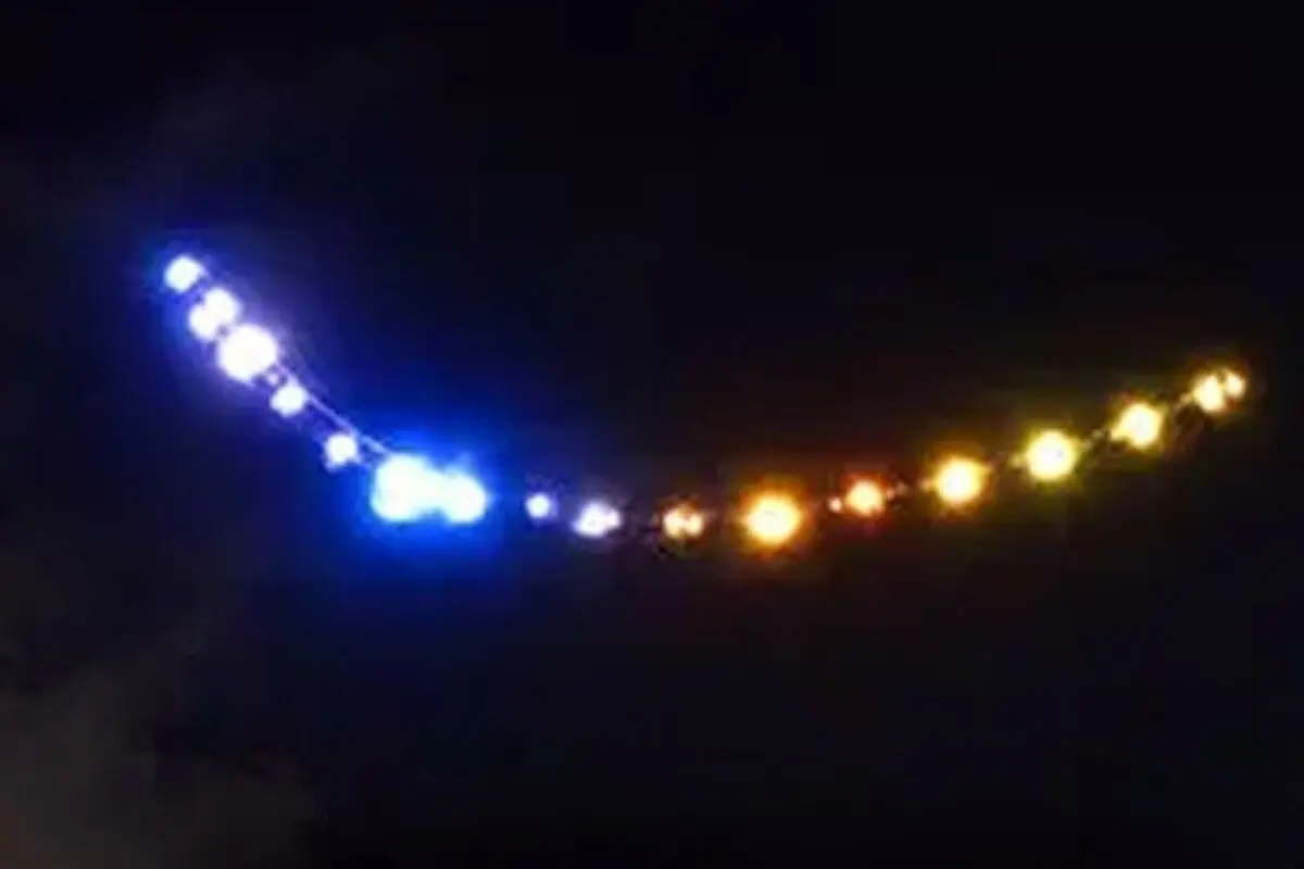 ماجرای اشیای نورانی در ایران ادامه دارد | آیا پای سلاح‌های لیزری آمریکا در میان است؟