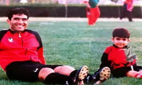 تمرینات احمدرضا عابدزاده در کنار پسرش/ ویدئو