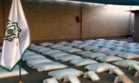 کشف بزرگترین محموله شیشه در جنوب شرق/ جاسازی مواد در قالب پودر لباسشویی