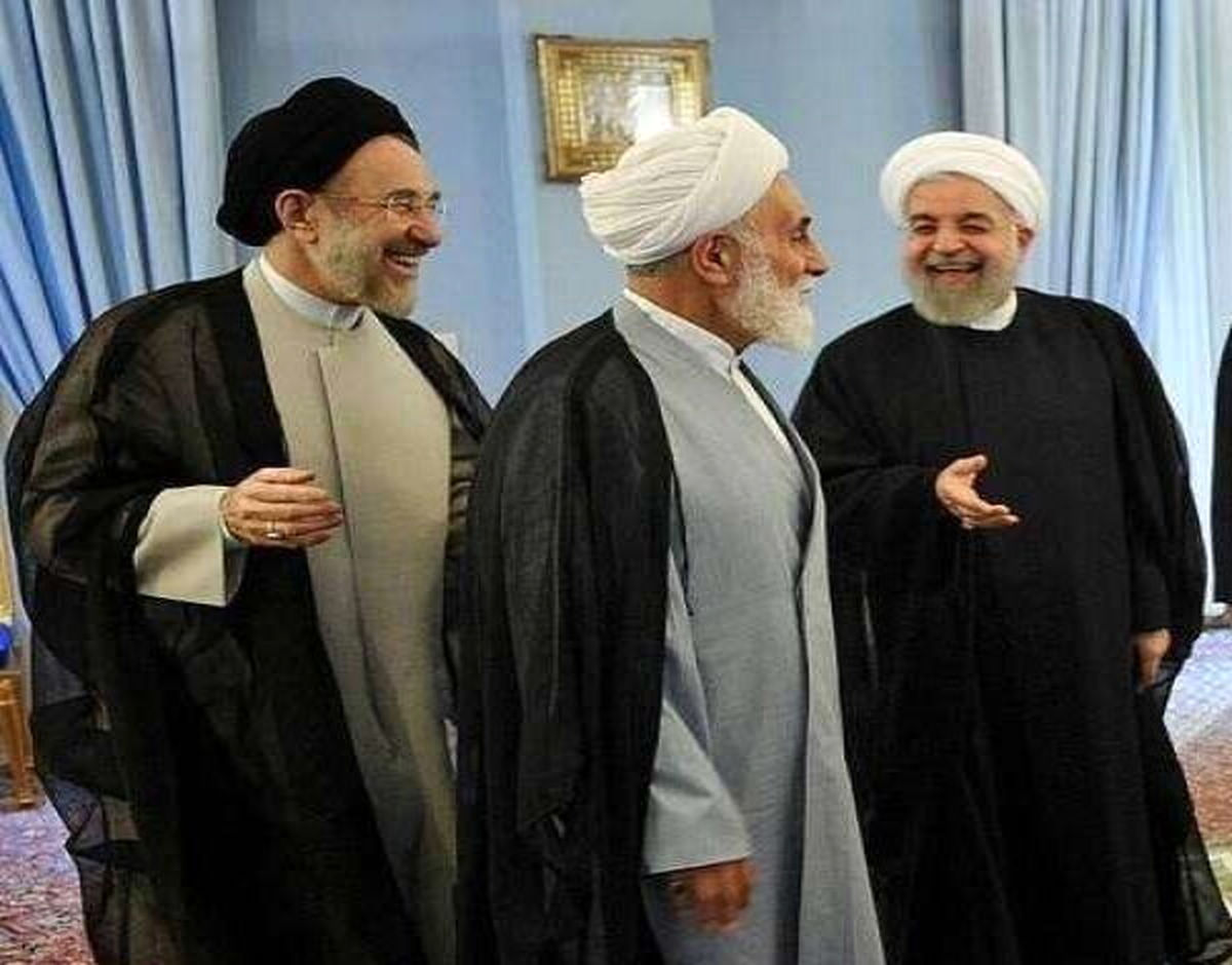واکنش عصبی روزنامه دولت به جلسات روحانی با ناطق،خاتمی،جهانگیری و...؛ دارند علیه دولت رئیسی ائتلاف می کنند!