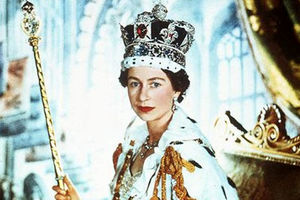 الیزابت دوم؛ از به تخت نشستن تا سفر به ایران