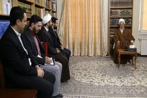 آیت‌الله مکارم شیرازی:فضای مجازی عامل فریب جوانان در حوادث اخیر بود