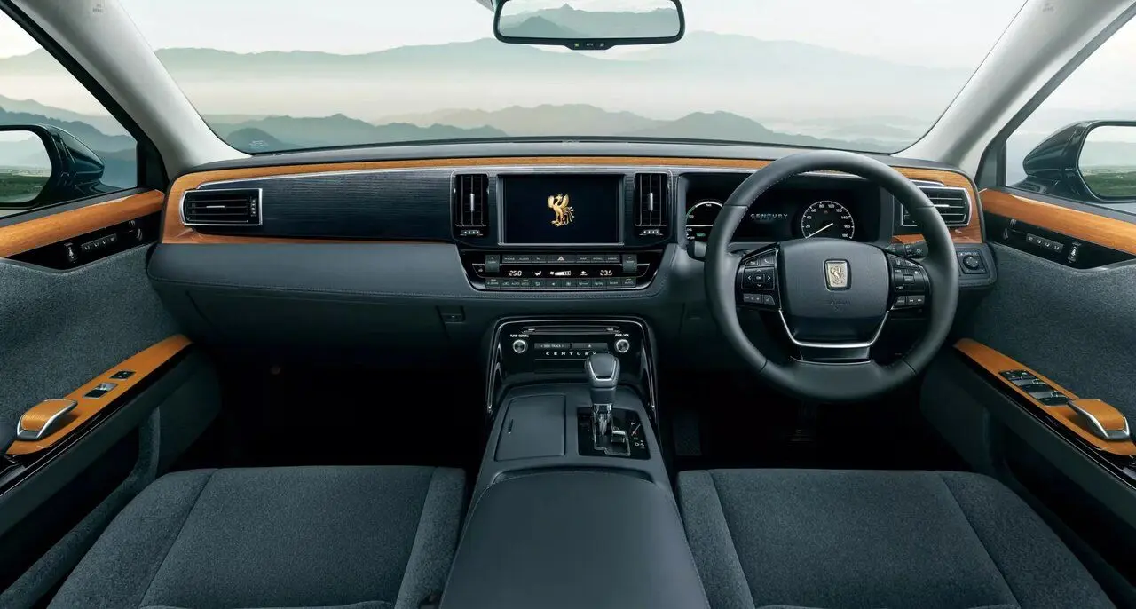 رولزرویسِ تویوتا به میدان آمد /عکس