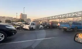 تصادف زنجیره‌ای و ترافیک سنگین در اتوبان آزادگان