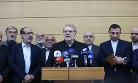 لاریجانی: مقاومت مایه افتخار همه جهان اسلام است/ به آینده منطقه امیدواریم

