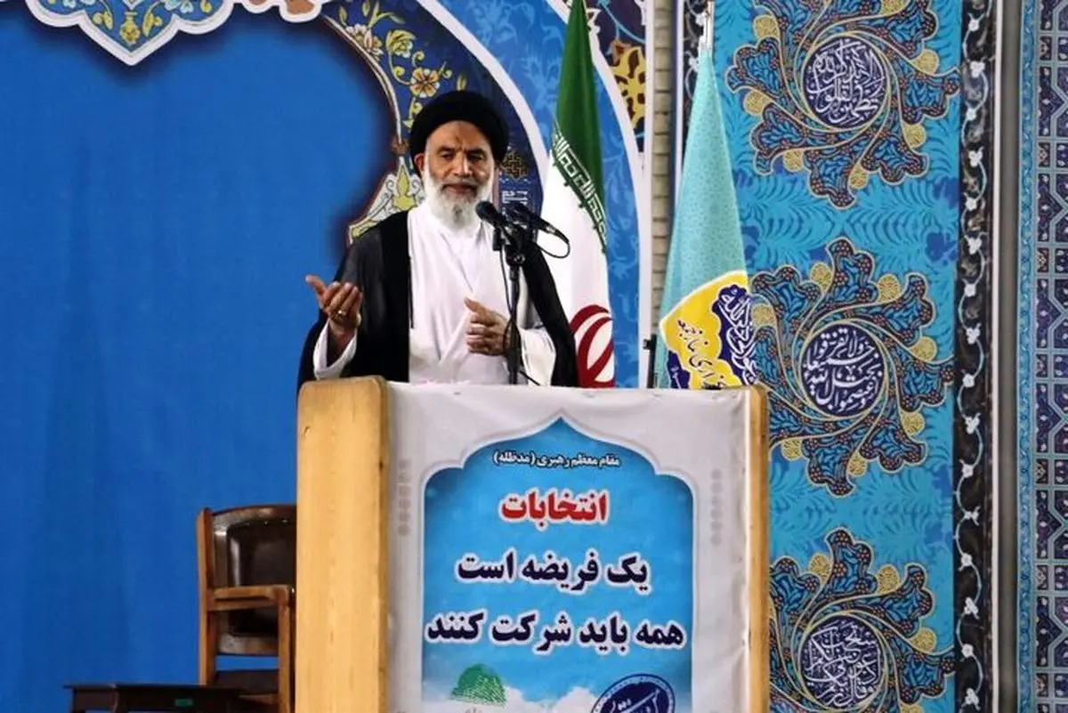  با افزایش برد موشک هایمان به ۱۵ هزار کیلومتر می خواهیم عمق آمریکا را هدف قرار دهیم/ مردم آمریکا نیز موشک خوردن را ببینند و بدانند که به خاک و خون کشیده شدن یعنی چه