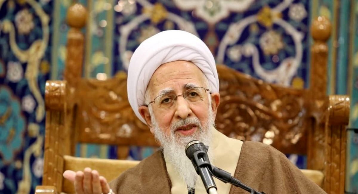 آیت الله جوادی آملی: مملکت را کمیته امدادی نمیشود اداره کرد/ هر کس باید در کنار سفره خودش بنشیند