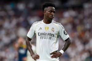 خانه وینیسیوس جونیور در آتش سوخت