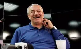 ماستمالیزاسیونِ علی کفاشیان به روایت خودِ علی کفاشیان/ ویدئو