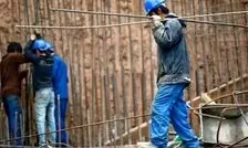 معیشت دشوار کارگران فصلی/ نه حقوق مناسب نداریم، نه سابقه بیمه