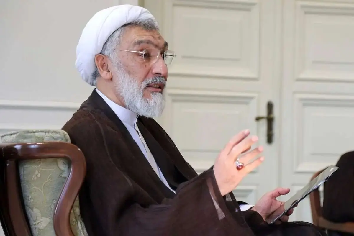 تعبیر پورمحمدی از شخصیت ترامپ: وی یک، غلومی است که زور، پول و شاخ دارد/ ویدئو