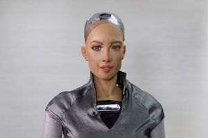 واقعی‌ترین ربات های انسان نما با توانایی تقلید حالات چهره انسان