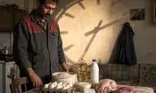 دستمزد یک روز برابر با قیمت یک شانه تخم‌مرغ؛ سفره کارگر به چند روز کار نیاز دارد؟/ مقایسه سفره پارسال و امسال