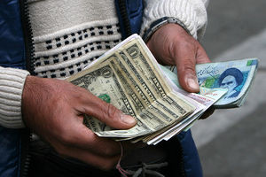 بازدید پلیس امنیت اقتصادی از صرافی ها/ عملیات پلیس علیه معاملات صوری دلار