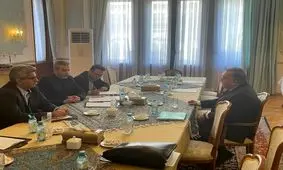 اولیانوف: دیدار پر ثمری با هیات مذاکره کننده ایرانی در وین داشتم