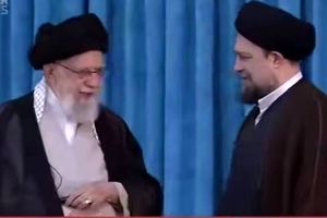 لحظه دیدار رهبر انقلاب با سیدحسن خمینی/ ویدئو

