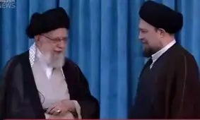 لحظه دیدار رهبر انقلاب با سیدحسن خمینی/ ویدئو

