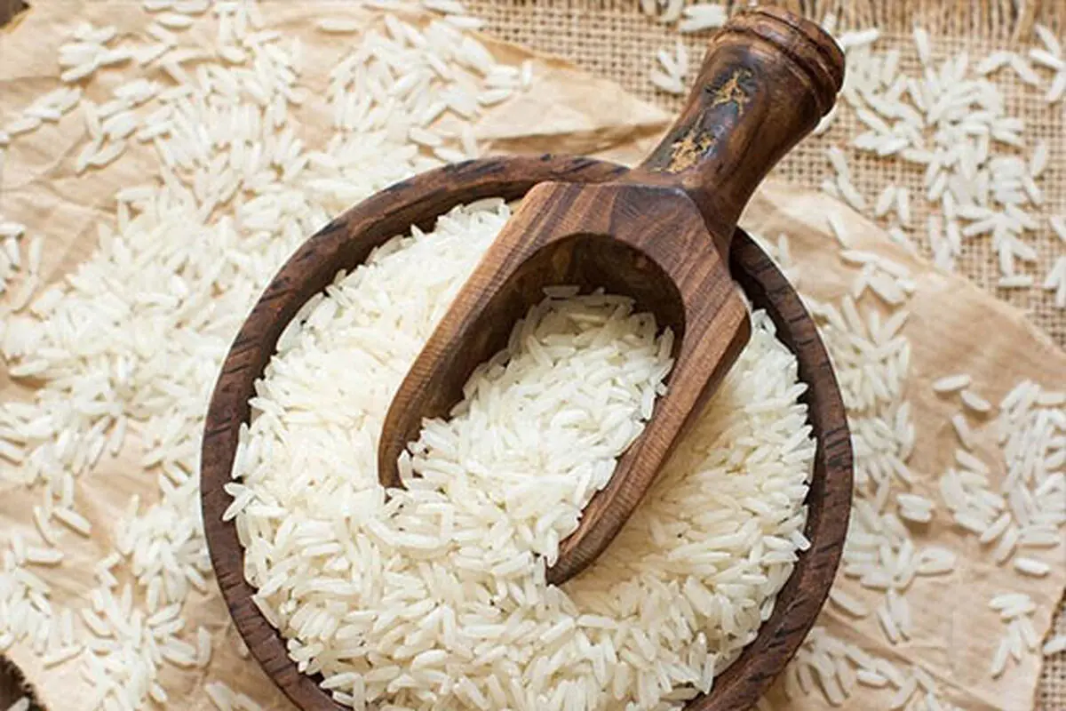 ۱۰۰ هزار تن برنج از آمریکا خریداری شد/ زلزله 3 بار مشهد را لرزاند/ برای استخدام در نیروی دریایی شاهنشاهی بشتابید/ عکس


