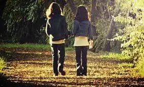 نکات قابل تامل در «دوستی‌های خانوادگی»؛ هر کسی را به خانه خود راه ندهید!