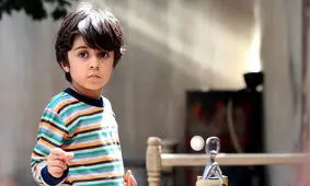 تصویری از رایان سرلک بازیگر “زیرخاکی” با شورت و لباس ورزشی