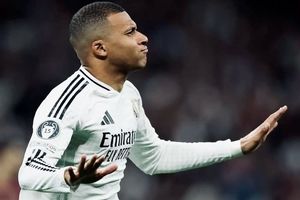 از کامبک سخت رئال ۱۰ نفره تا تساوی دراماتیک یوونتوس و دورتموند/ شگفتیسازی قرهباغ