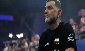 واکنش رئیس فدراسیون به دستمزد ۱۵۰ هزار تومانی سرمربی تیم ملی والیبال