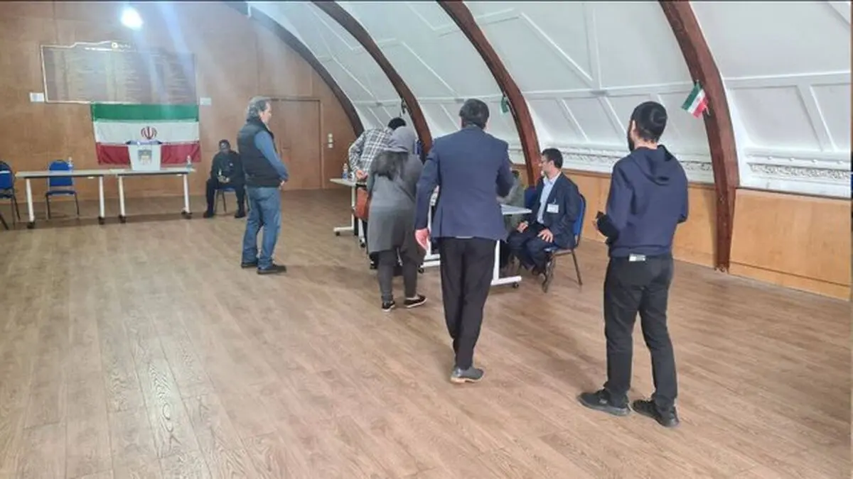 بازداشت ۳ مزاحم انتخابات ایران از سوی پلیس انگلیس