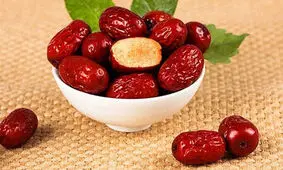 این میوه در صبحانه یک غذای کامل است