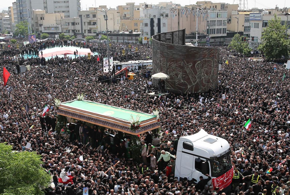 کیهان: خداوند با شهادت رئیسی نقشههای سناریونویسان را نقش بر آب کرد