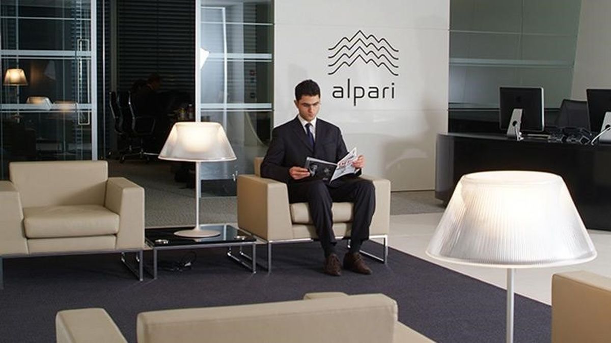 بررسی بروکر قدرتمند آلپاری