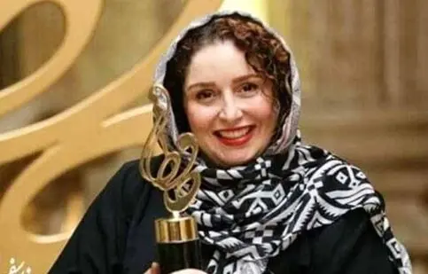 ژاله صامتی: خوشگل نبودم و اصلا جنس مخالف من را انتخاب نمی کرد/ ویدئو