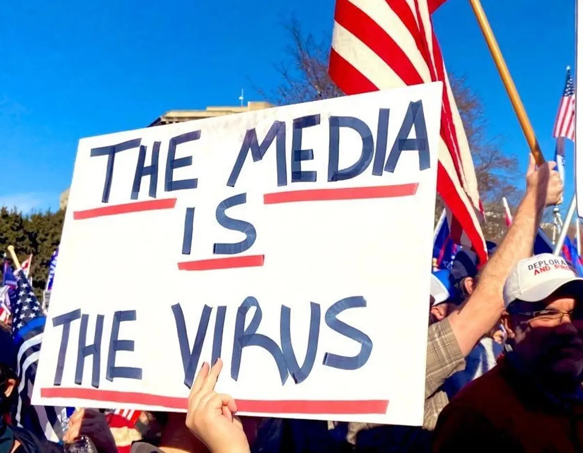 دولت آمریکا رسانه های منتقد جنگ با ایران را تهدید کرد

