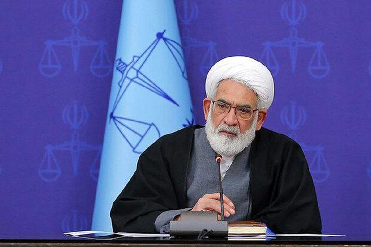 گاهی افرادی که رای دلخواهشان صادر نشده به قضات تهمت ارتشا میزنند
