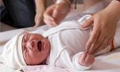 بهترین روش برای ختنه نوزادان زیر ۶ ماه چیست؟/ ویدئو