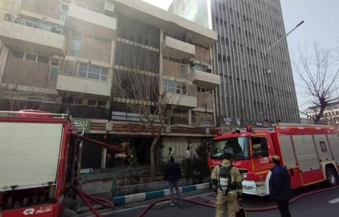آتش سوزی مجتمع پزشکی در بهشهر/ ویدئو