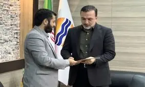 اعطای حکم ریاست پدافند غیرعامل منطقه آزاد قشم به افشار فتح الهی