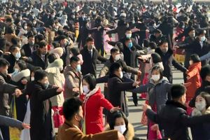  رقصِ مجاز در کره شمالی!/ ویدئو