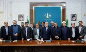  پزشکیان : تفویض اختیار به استان‌ها در راستای رفع خودتحریمی‌ها انجام شد


