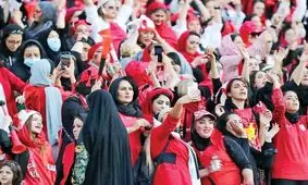 خانم‌ها پوشش فاطمی، آقایان در هیئت مایکل جکسون!/ در نقد جریانی که دوباره علیه حضور زنان در ورزشگاه‌ها برخاسته است