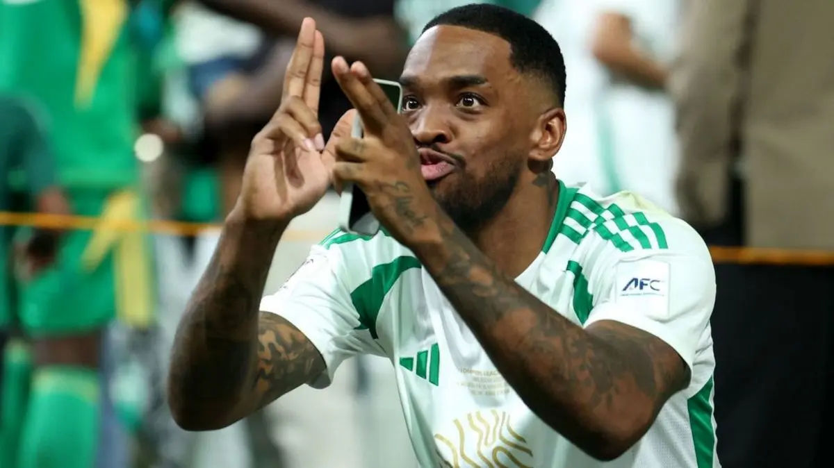 ایوان تونی، مهاجم الاهلی عربستان، در لندن دستگیر شد

