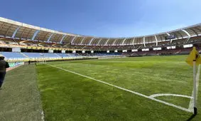  جو ملتهب استادیوم نقش جهان پس از اعلام پنالتی به سود پرسولیس با ۳ نارنجک/ ویدئو

