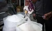 شکر گران می شود