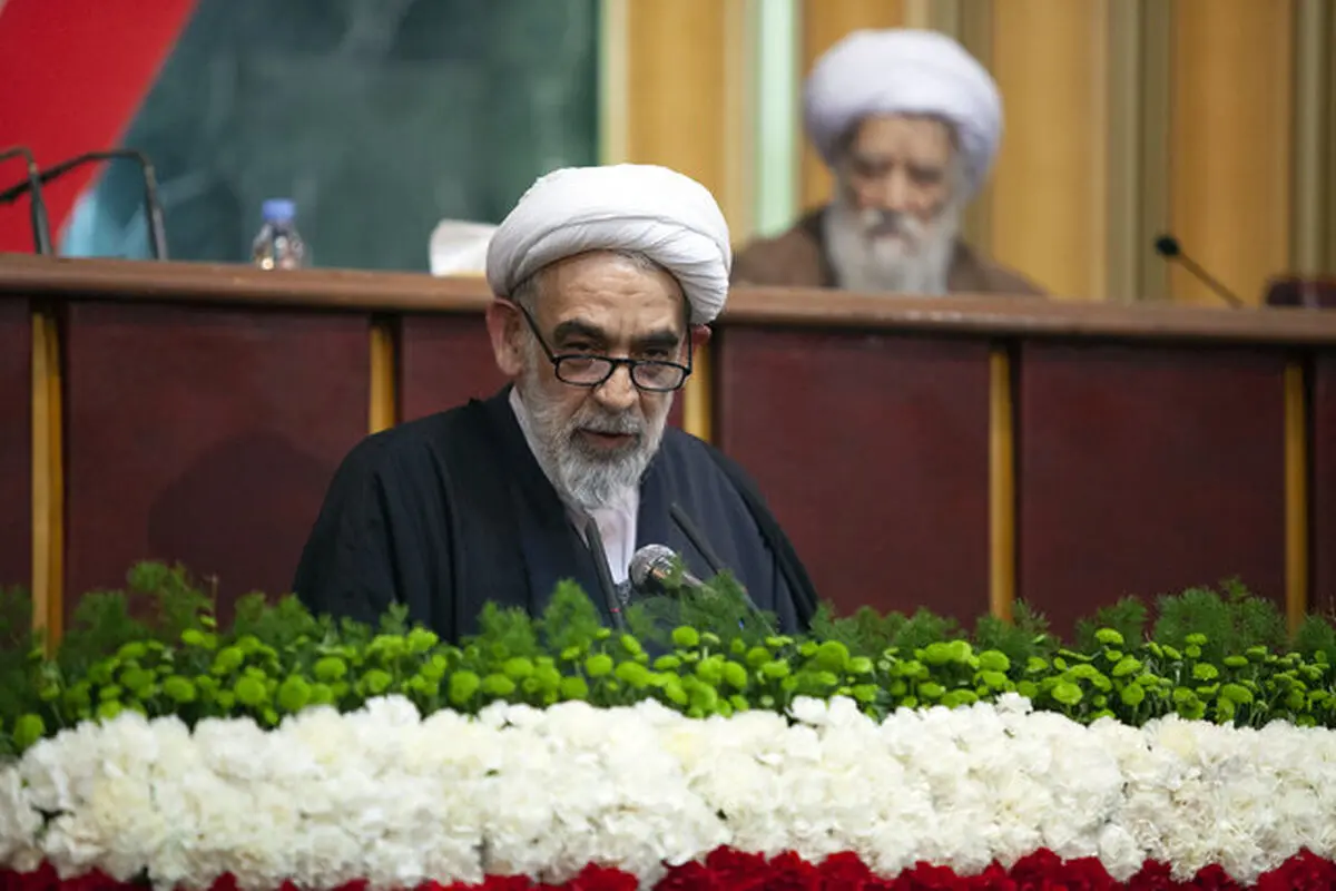 عضو هیئت رئیسه خبرگان: فرایند انتخاب رهبر در حال تکمیل است
